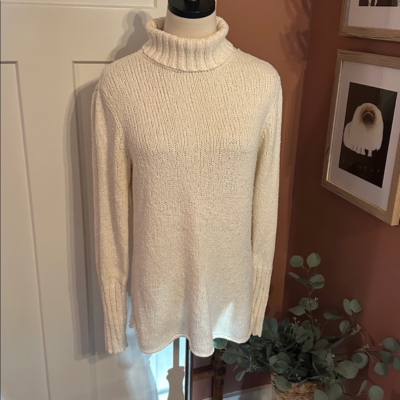Eileen Fisher Sweaters - Eileen Fisher Peruvian organic cotton rolled hem M Cream Turtleneck Sweater